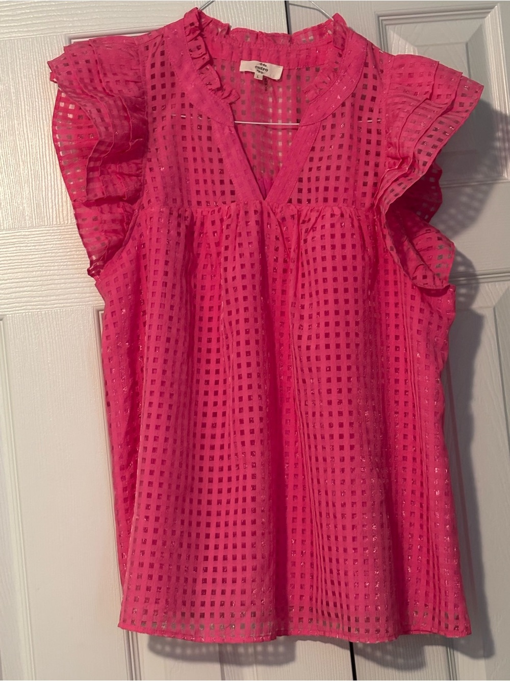 entro Hot Pink Eyelet Flutter Sleeve Blouse